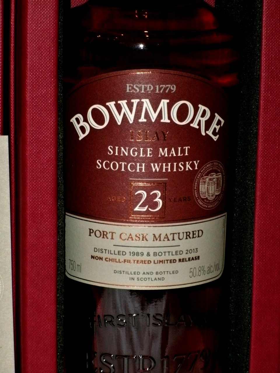 Bowmore 23 Year Old Port Cask Matured 1989 - Image 5